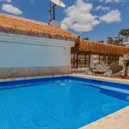 Penthouse Oasis With Private Pool 아파트 토레몰리노스