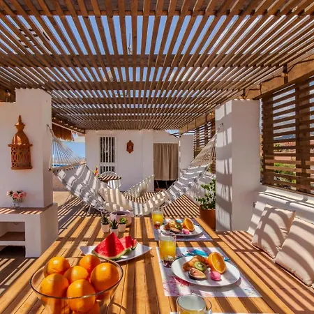 아파트 Penthouse Oasis With Private Pool