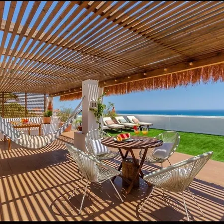 Penthouse Oasis With Private Pool شقة توريمولينوس