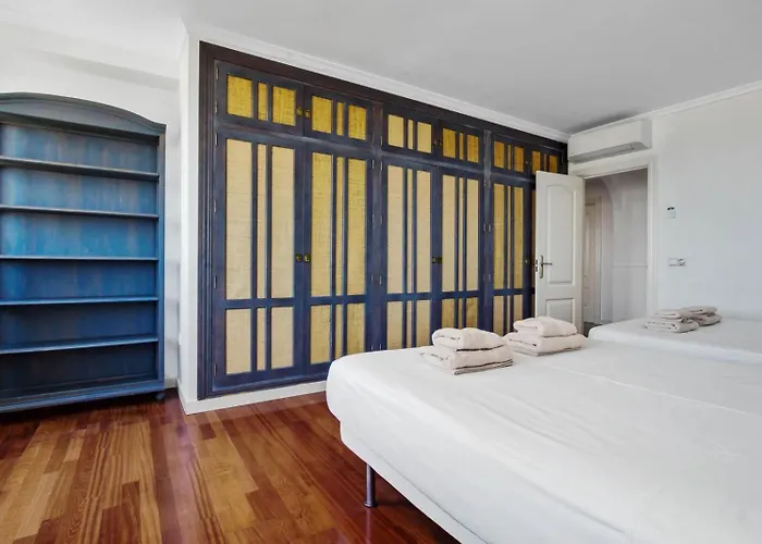 Lägenhet Penthouse Oasis With Private Pool Torremolinos