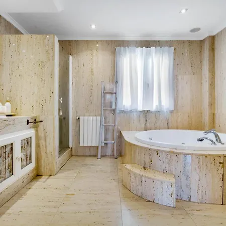 Penthouse Oasis With Private Pool Lägenhet